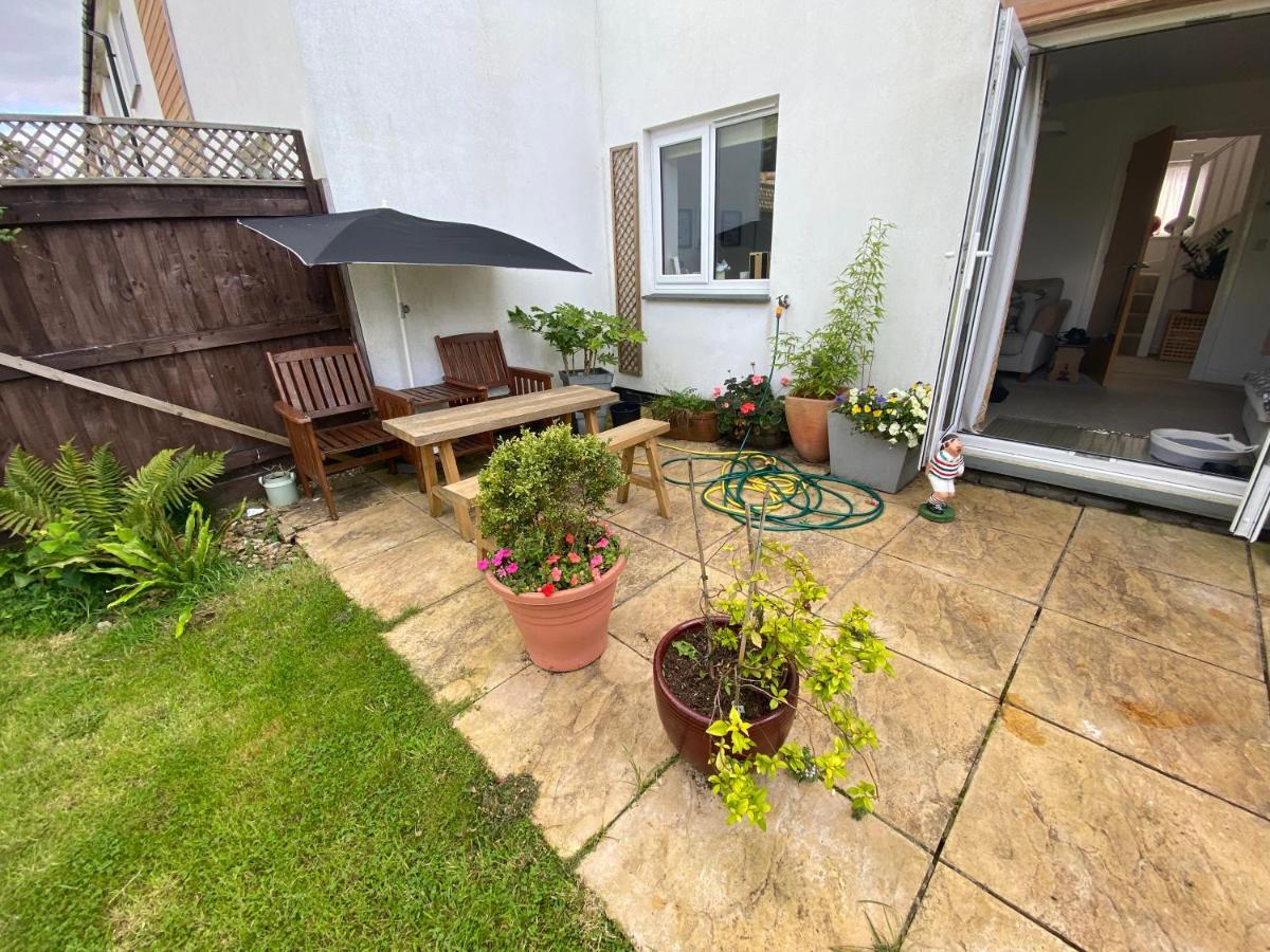Bodmin Rest 4 U Bed & Breakfast Bagian luar foto