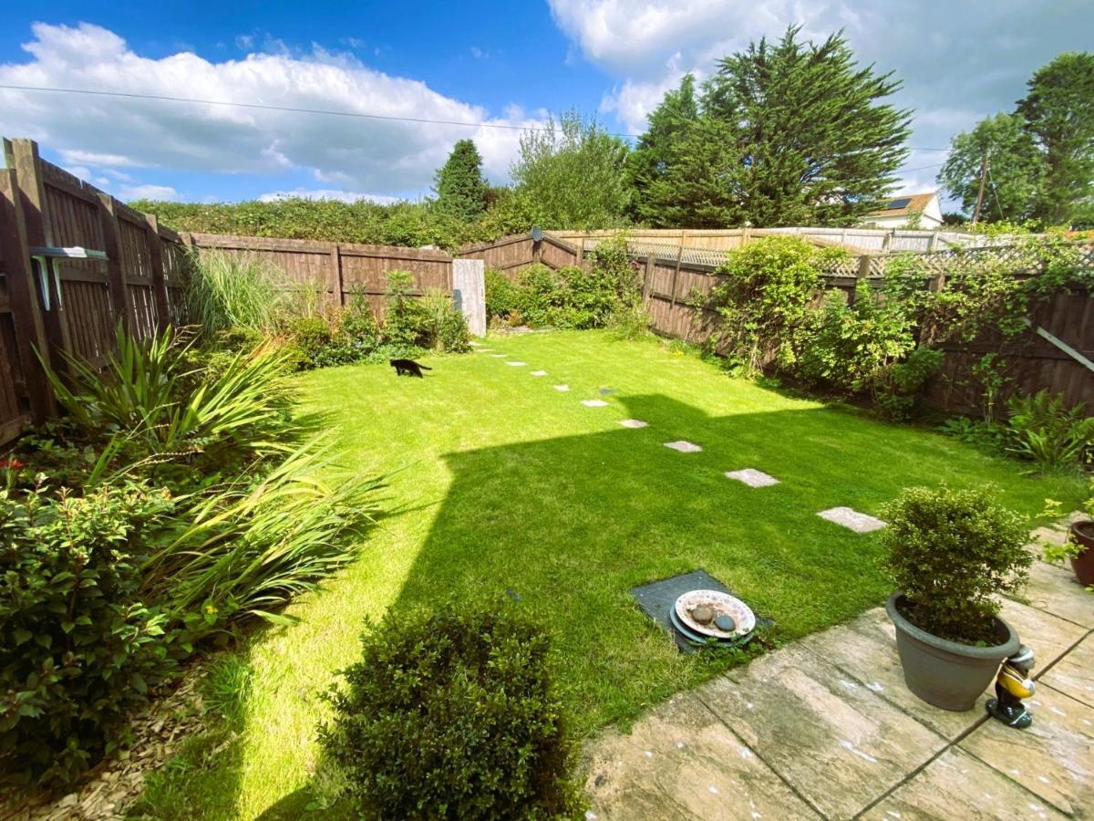 Bodmin Rest 4 U Bed & Breakfast Bagian luar foto